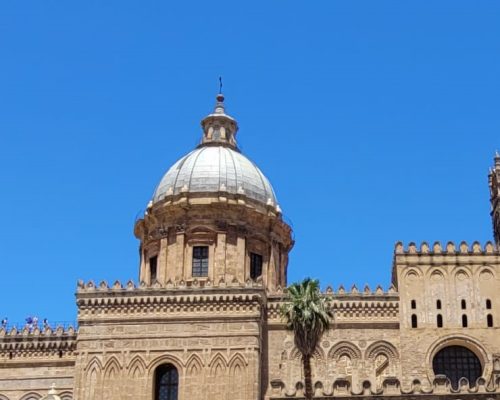 Kerktoren Kathedraal van Palermo